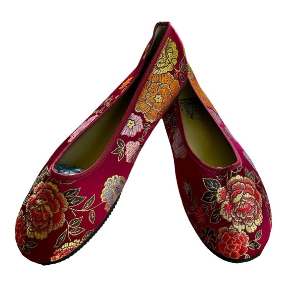 Chinese Style Embroidered Fabric Women Shoes size 7.5 - Picture 2 of 9